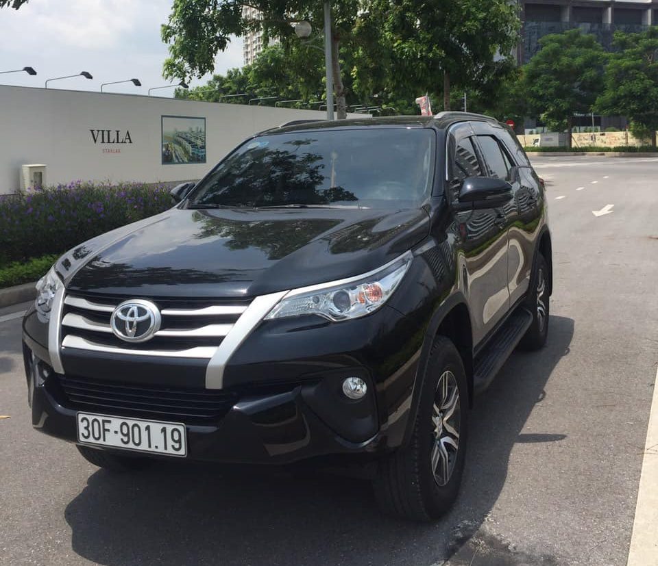 xe 4 chỗ